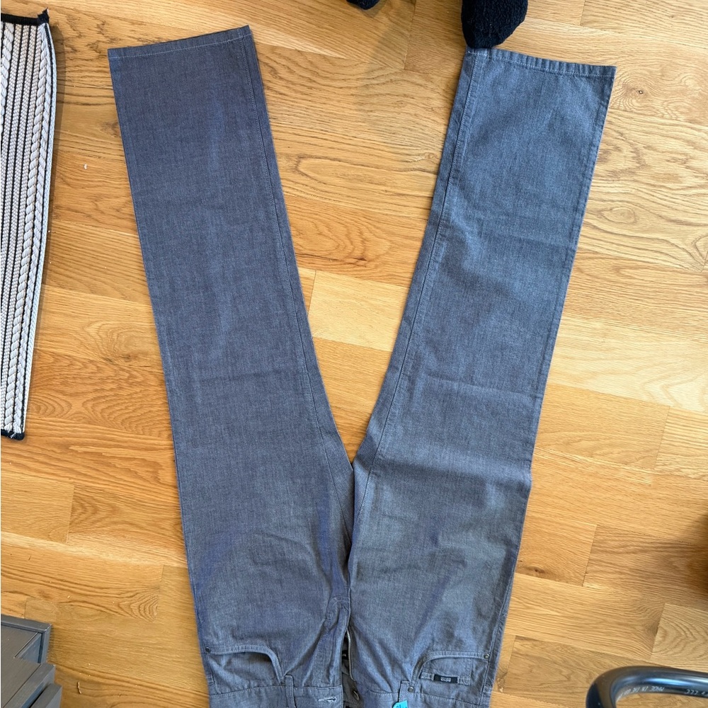Hugo Boss Men's Straight Leg Pants in Charcoal